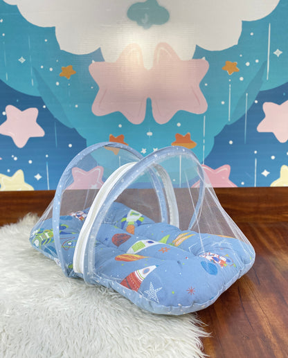 8 Pieces Bedding Set - Stars & Spaceships
