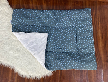 8 Pieces Bedding Set - Green & White