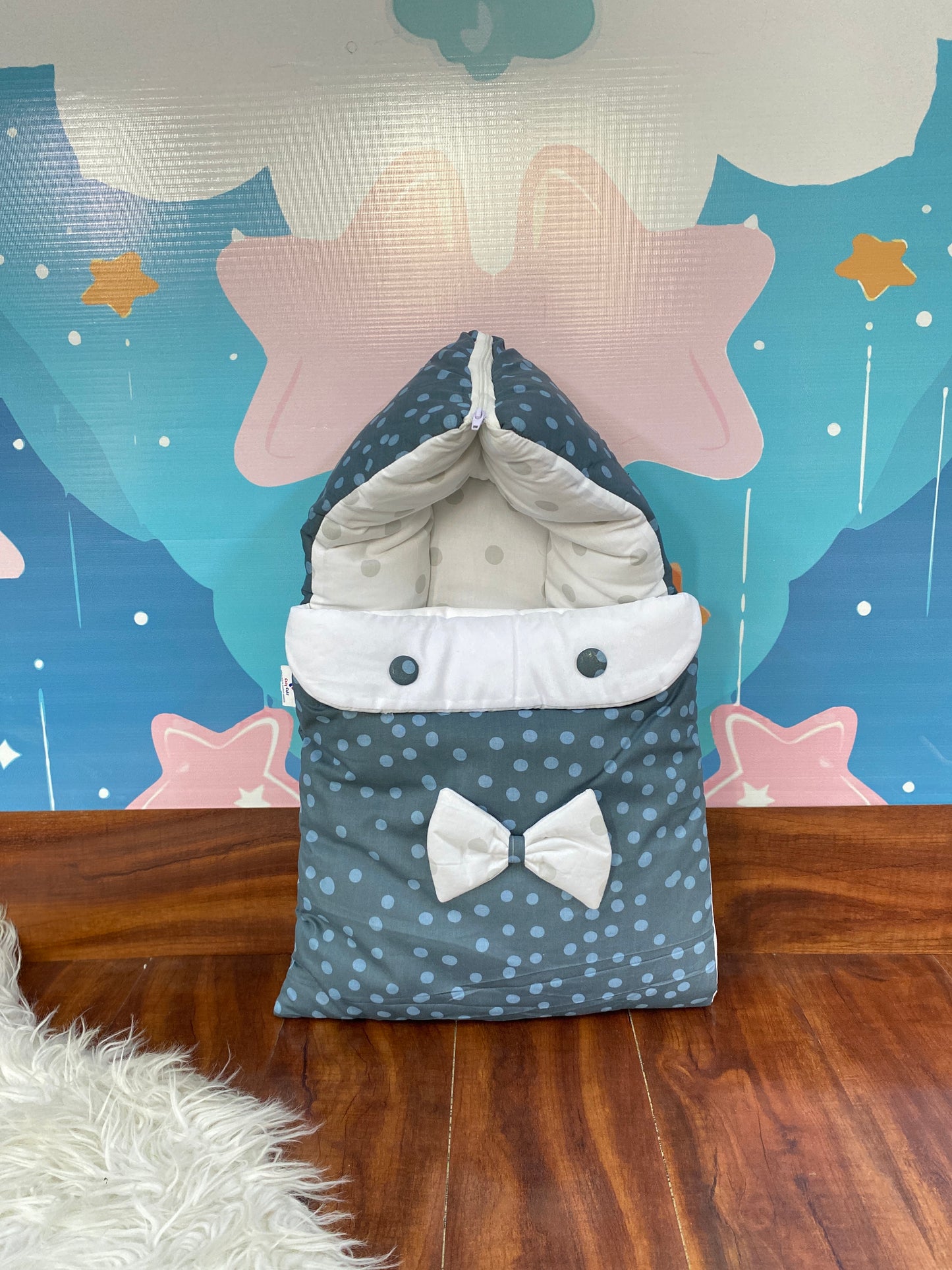 8 Pieces Bedding Set - Green & White