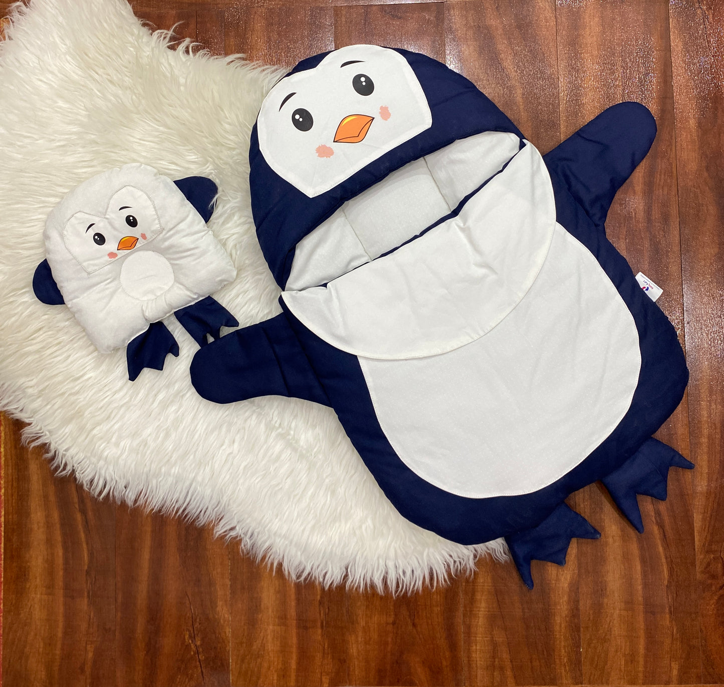 Penguin Carrynest