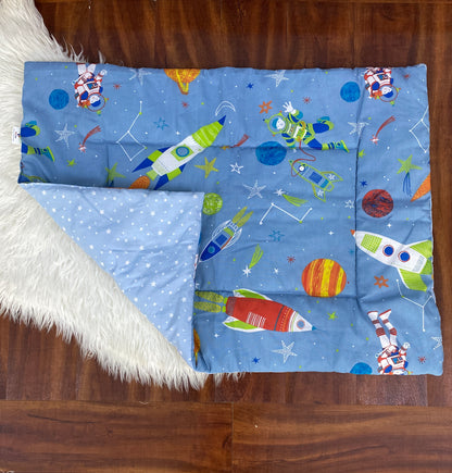 8 Pieces Bedding Set - Stars & Spaceships