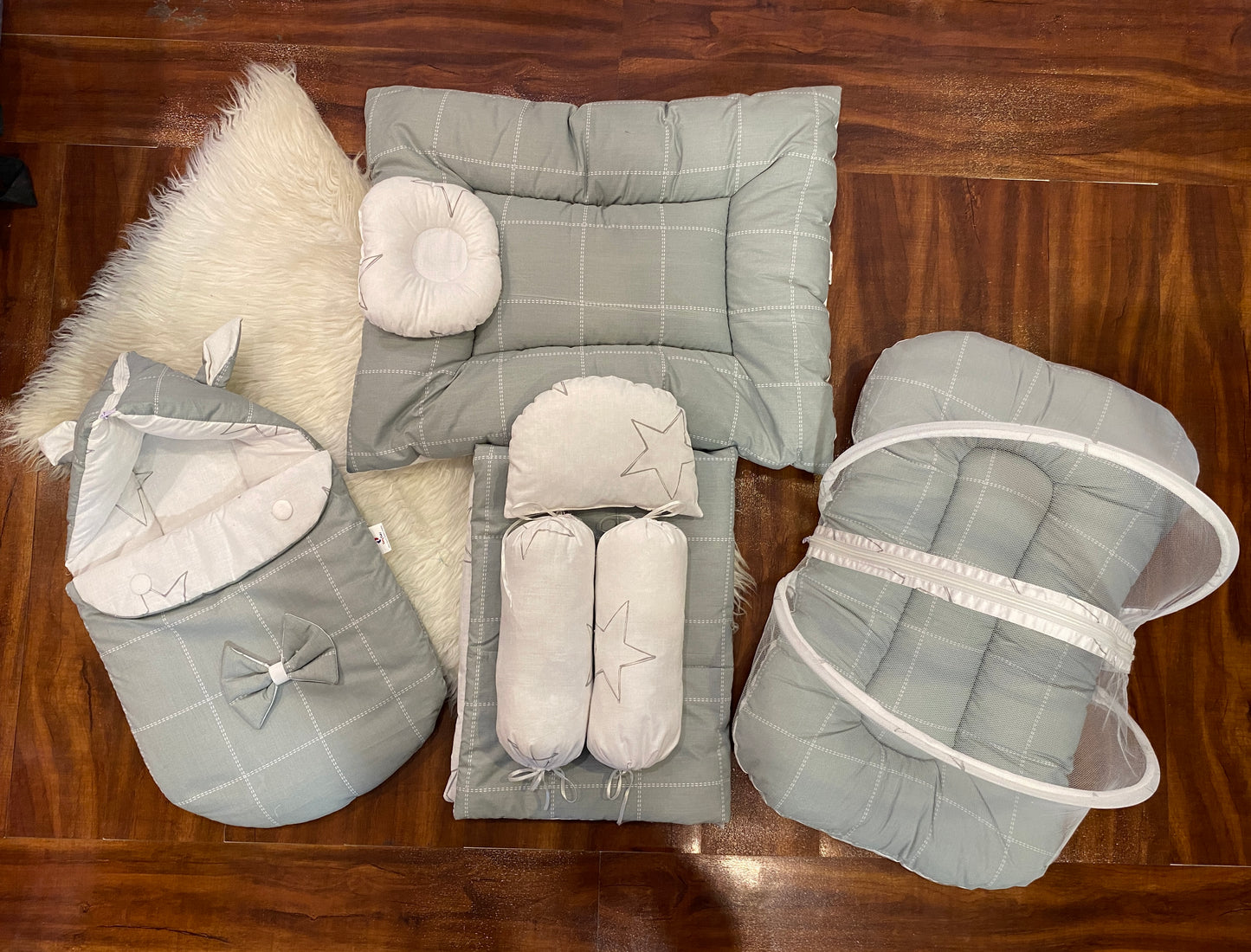 8 Pcs Bedding Set