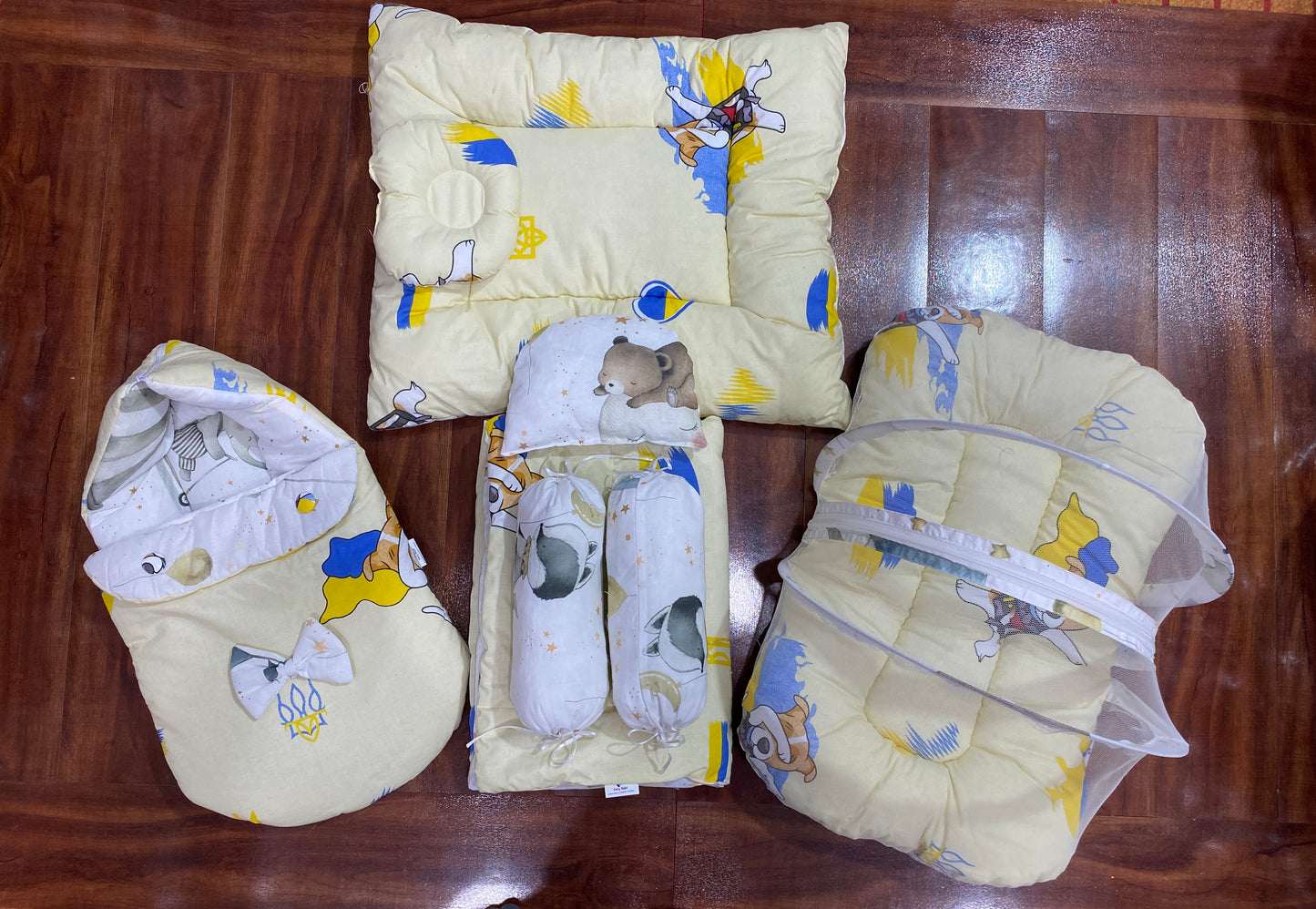 8 Pcs Bedding set
