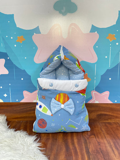 8 Pieces Bedding Set - Stars & Spaceships