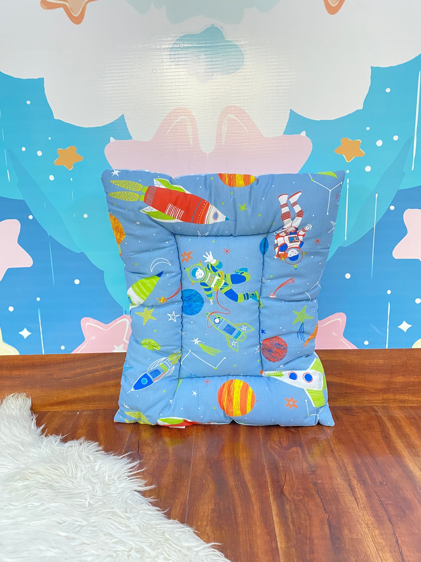 8 Pieces Bedding Set - Stars & Spaceships