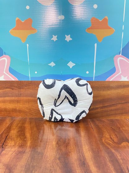 8 Pieces Bedding Set - Black & White