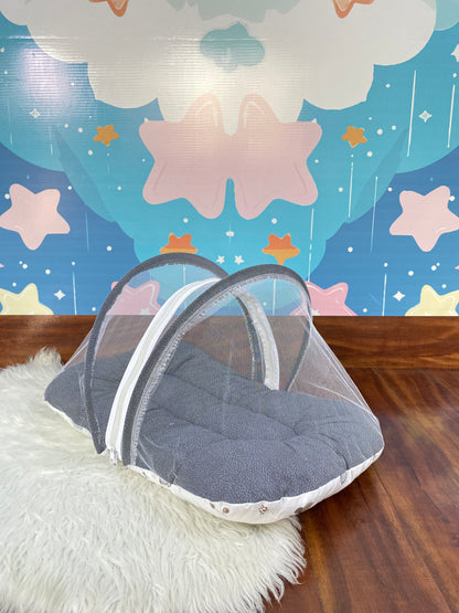 8 Pieces Bedding Set - Grey and white Butterflies