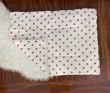 8 Pieces Bedding Set - Mini Red Hearts