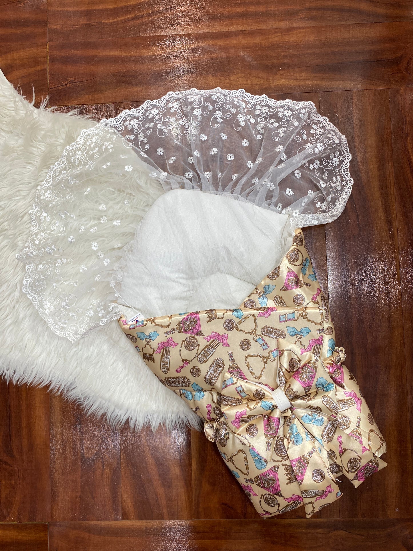 Silk Carrynest