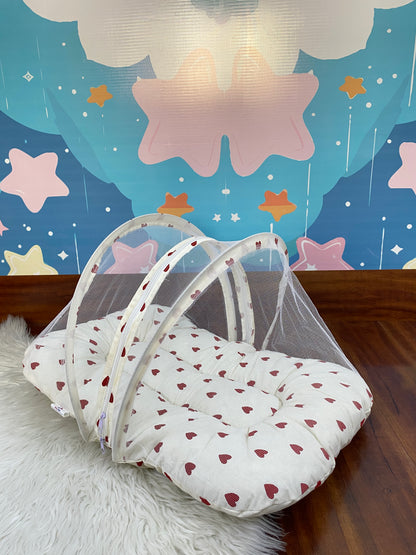 8 Pieces Bedding Set - Mini Red Hearts